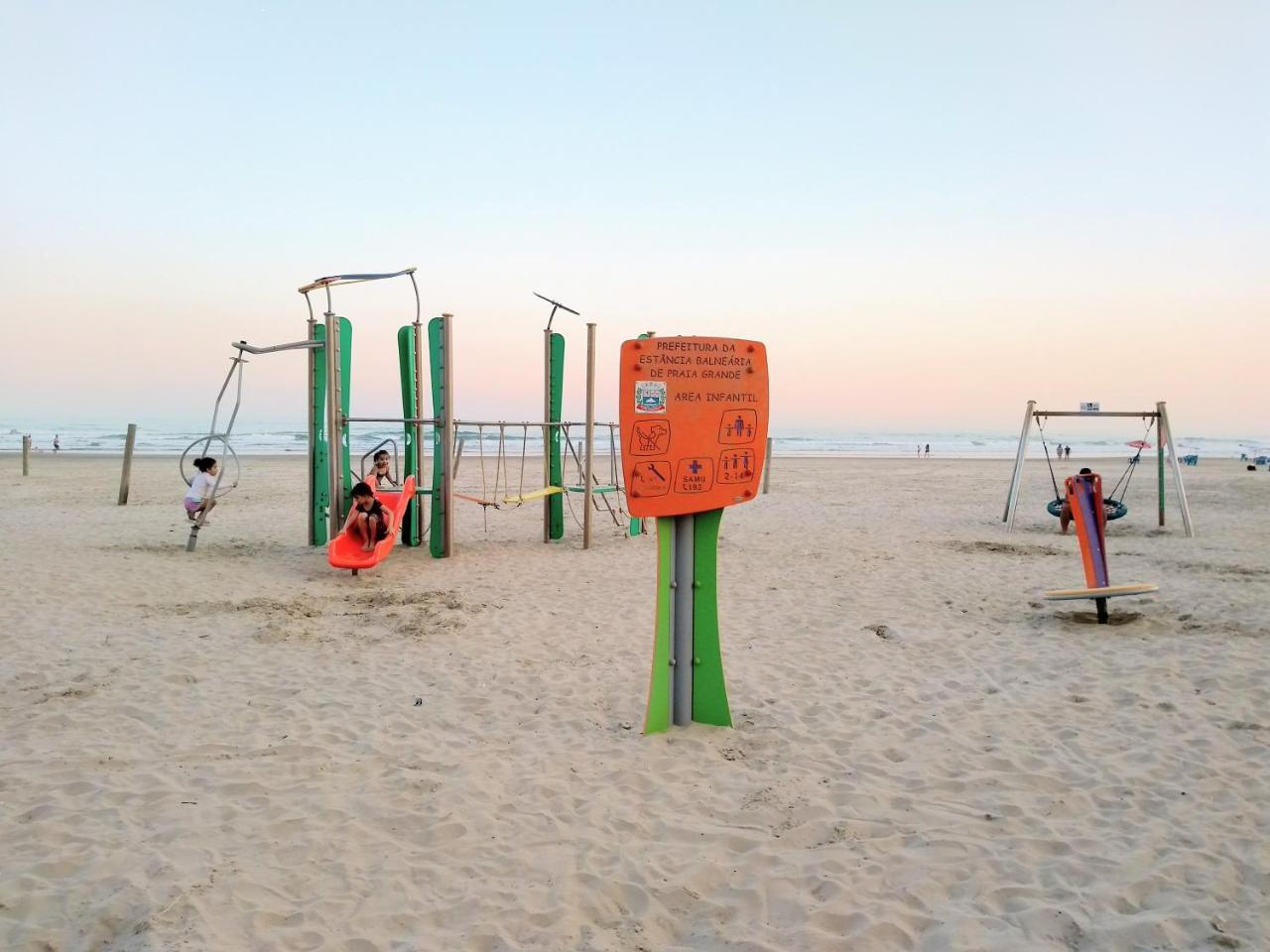 Ape Temporada Praia Grande Sp Completo Com Piscina, Churrasqueira, Estacionamento Bagian luar foto